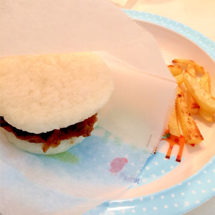 子供も喜ぶ！照り焼きライスバーガー